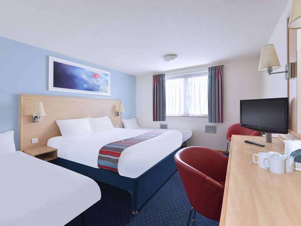Hotel Travelodge Docks 2*